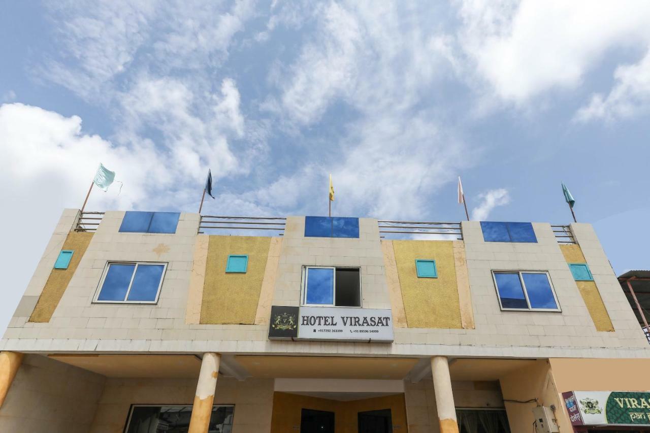 Oyo 43851 Hotel Virasat Māndu Dış mekan fotoğraf